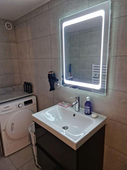 Charming Apartment Near La Defense, Paris Bezons Ngoại thất bức ảnh